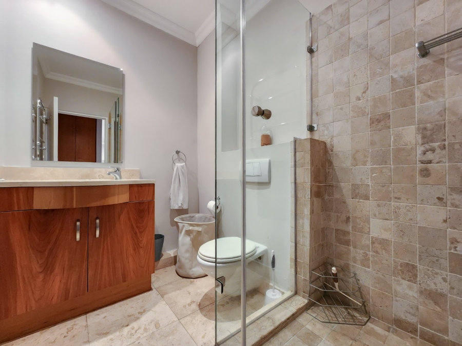 2 Bedroom Property for Sale in Mouille Point Western Cape